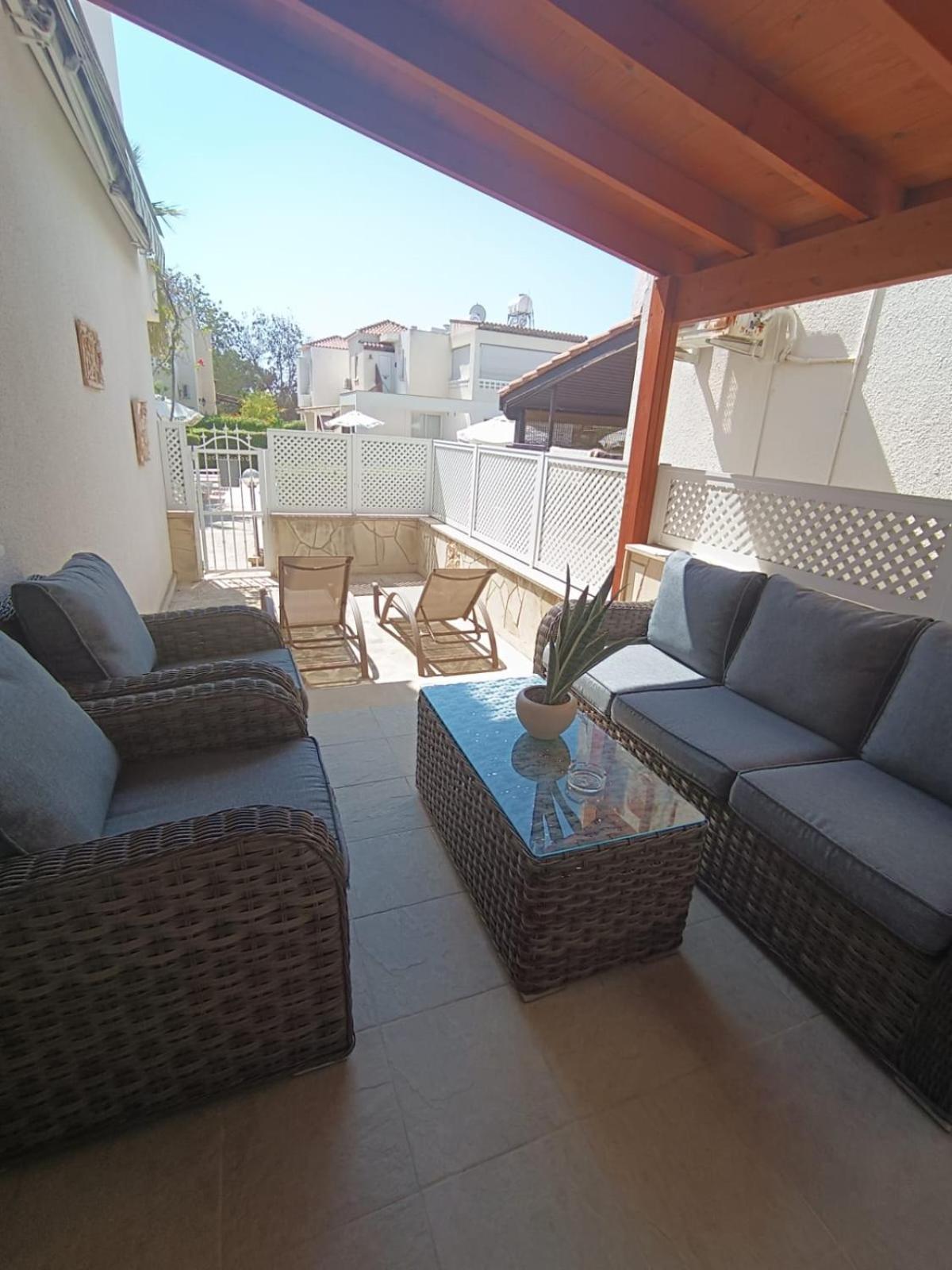Ferienwohnung Nerina Paphos Exterior foto